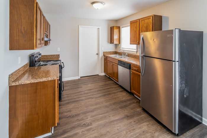 4429 Clovewood St - Photo 4 of 10