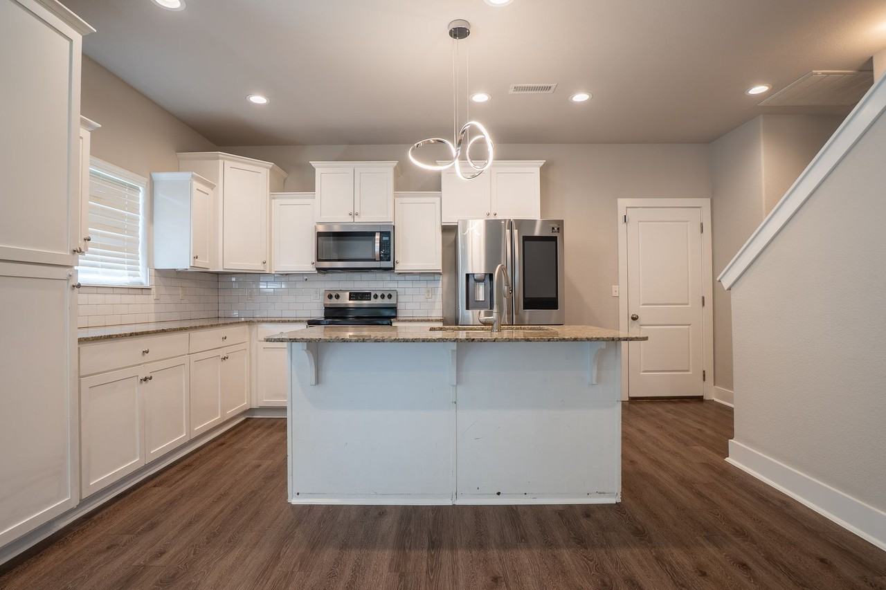 667 N Salem Rd - Photo 5 of 28