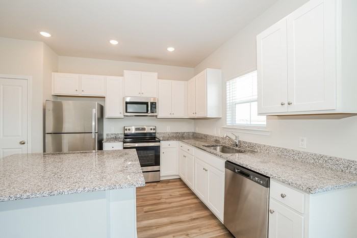 461 Navona Dr - Photo 7 of 16