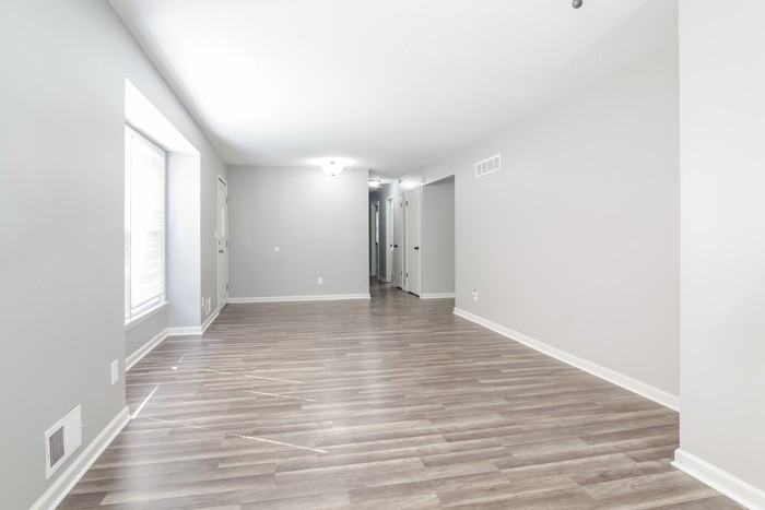 11934 Sycamore Ave - Photo 6 of 12