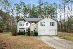 featured image of 325 King Henry Rd