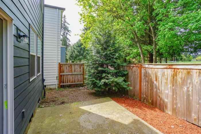 5824 Ne 80th Ct - Photo 4 of 37