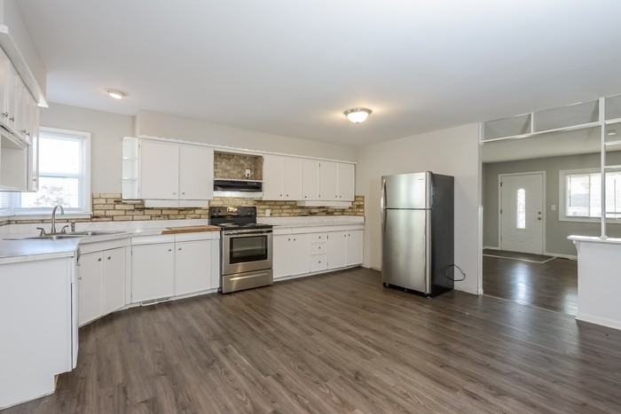 111 N Gilbert St - Photo 5 of 10