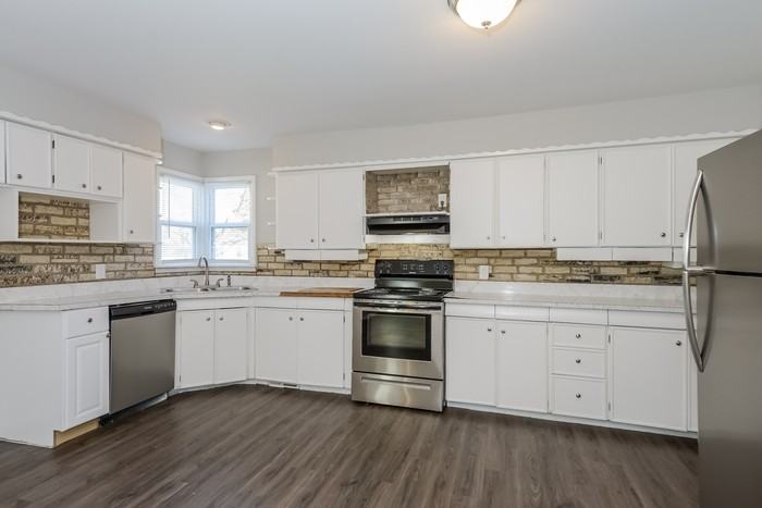 111 N Gilbert St - Photo 7 of 10