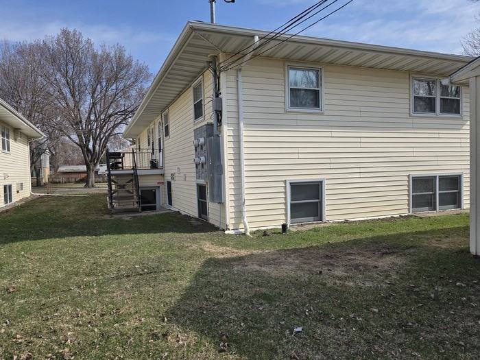 1806 Oak St #2 - Photo 3 of 22