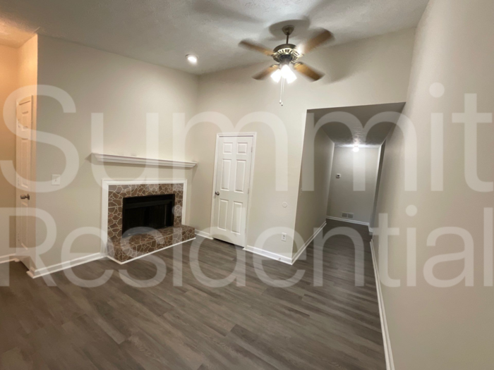 2784 Coventry Grn Se #C - Photo 2 of 16