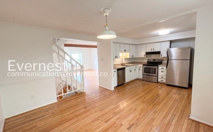 3284 Wyndale Ct - Photo 5 of 22