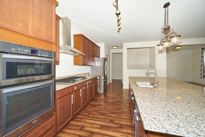 965 Adlo Ln - Photo 7 of 30