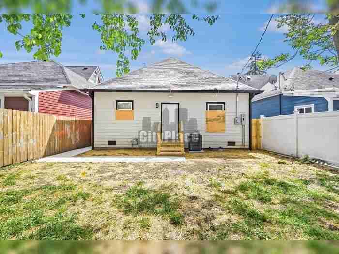 614 Parkway Ave - Photo 6 of 19