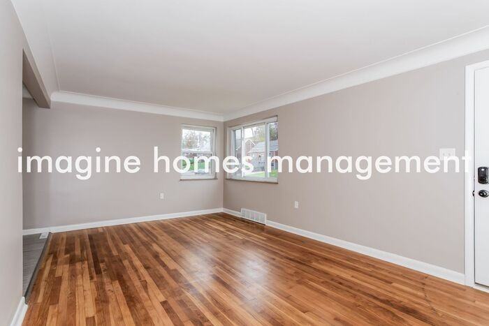 1222 Thurnridge Dr - Photo 6 of 22