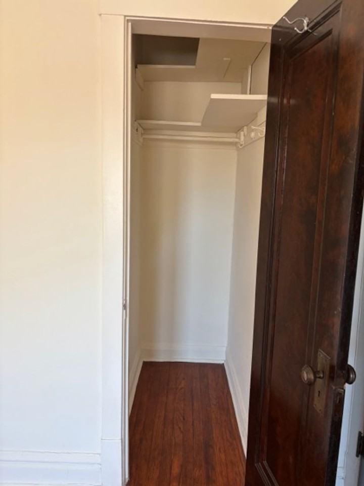 4311 N Francisco Ave - Photo 6 of 9