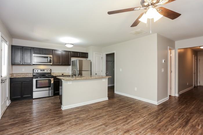 2205 Marlin Dr - Photo 5 of 17