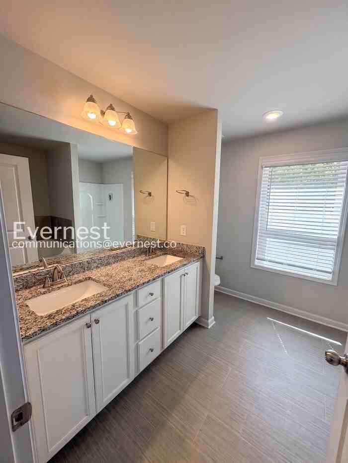 125 Culver St - Photo 6 of 26