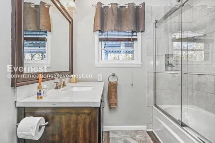 4025 Yoest Dr - Photo 5 of 18