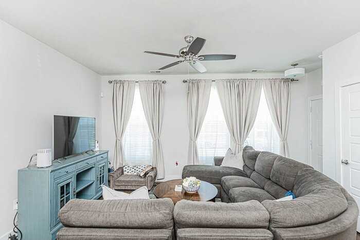 4361 Saunders Station Loop - Photo 4 of 32