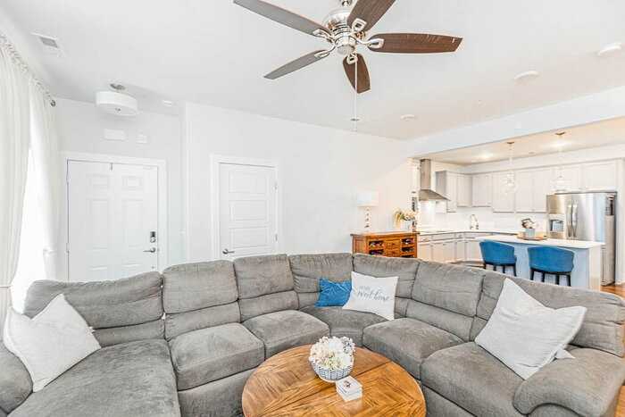 4361 Saunders Station Loop - Photo 6 of 32