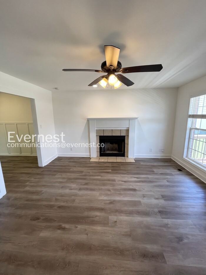 2503 Elkmont Dr - Photo 7 of 34