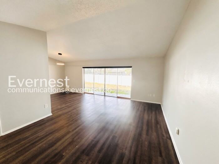 7516 S Sanibel Cir - Photo 7 of 29