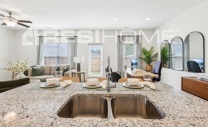 212 Frost Lane - Photo 7 of 28