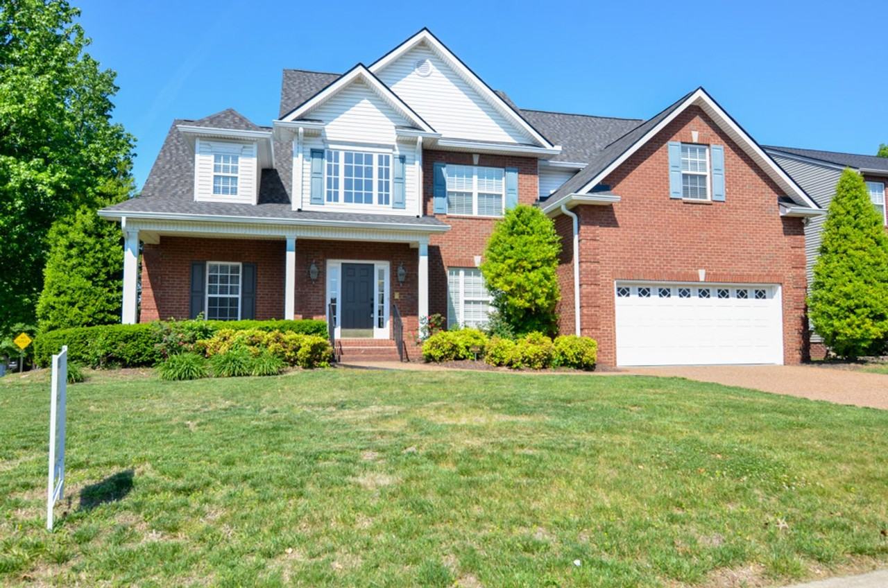 109 Fieldcrest Ct - Photo 3 of 40