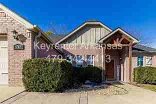 741 Venice St - Photo 1 of 1