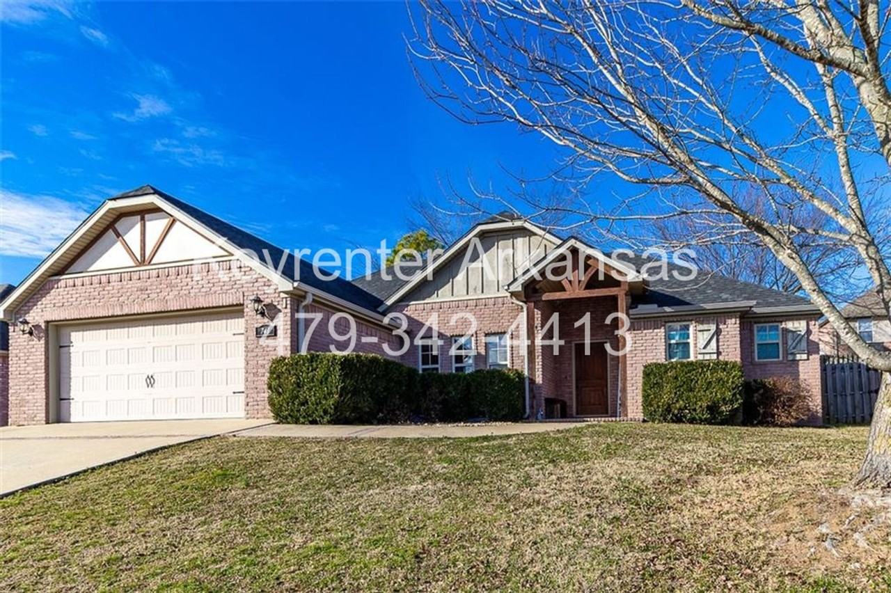 741 Venice St - Photo 2 of 13