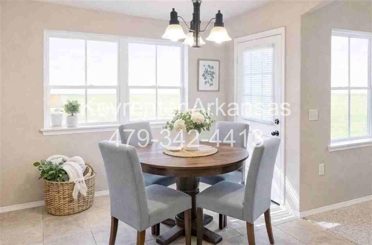 741 Venice St - Photo 5 of 13