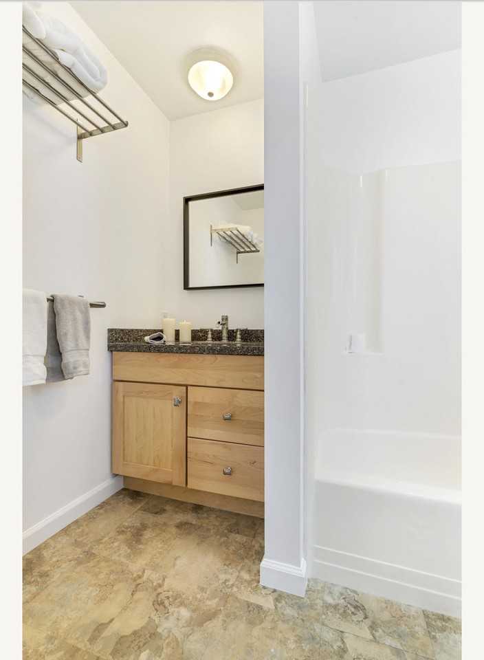 117 Amethyst Ave #1-2 - Photo 6 of 10