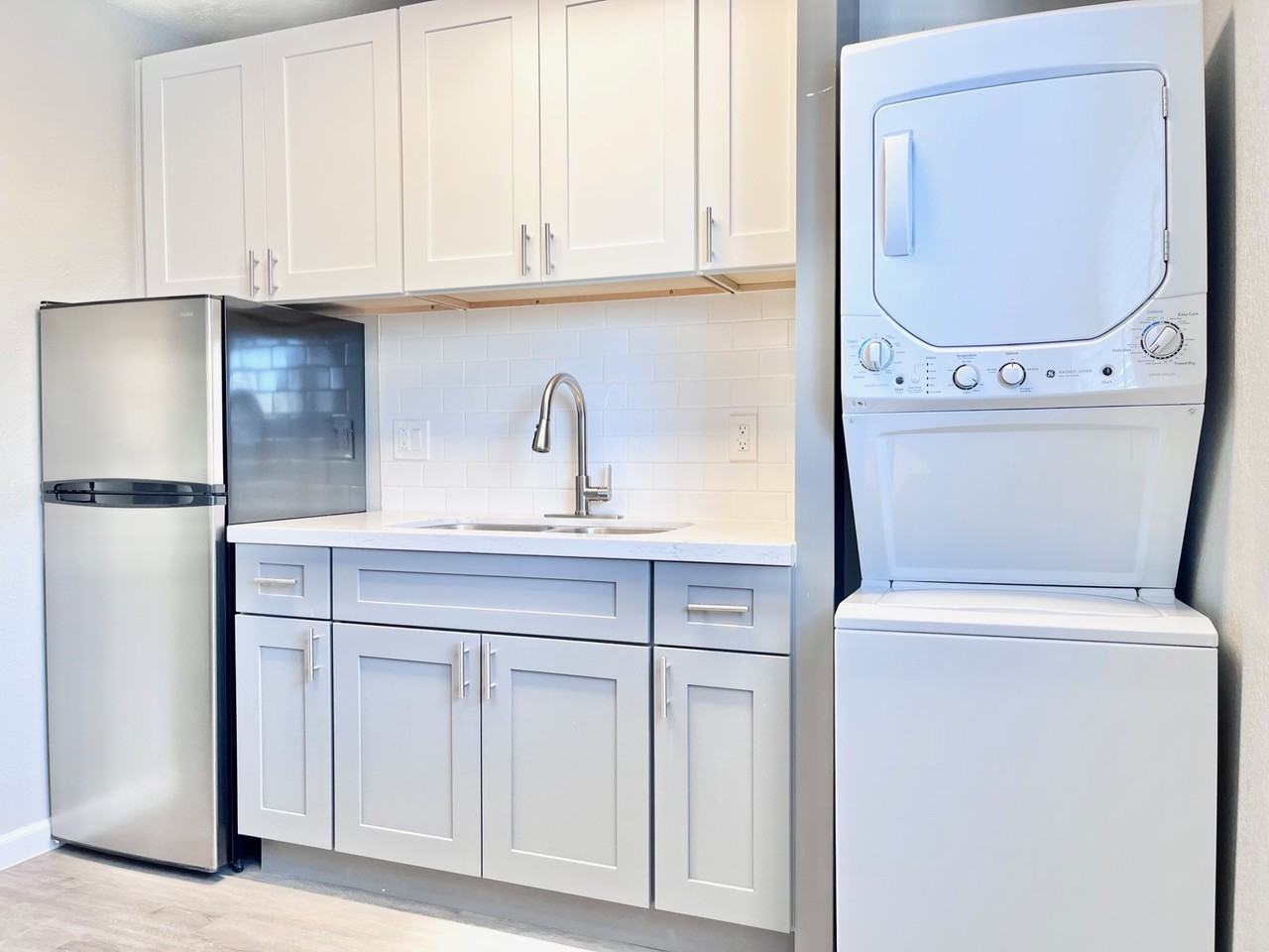 2020 W Orangewood Ave #114 - Photo 5 of 25