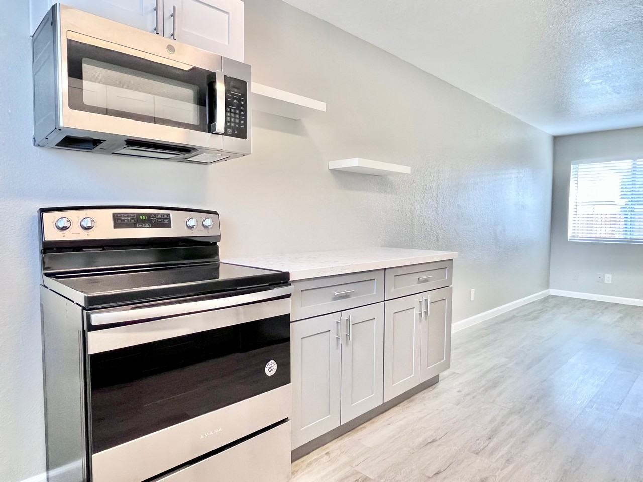 2020 W Orangewood Ave #114 - Photo 7 of 25