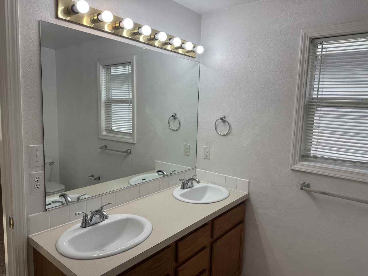 3237 Olive St #NA - Photo 7 of 15