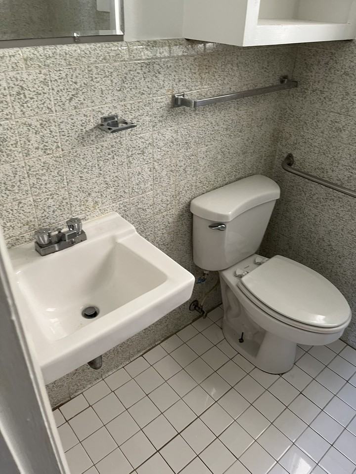 3020 Fernbrook Ln #3 - Photo 4 of 6