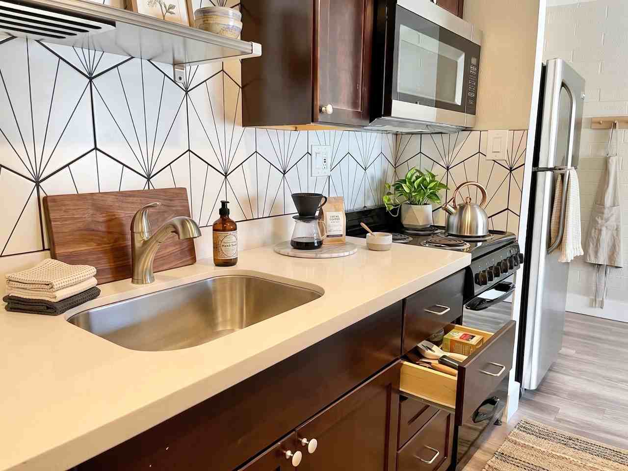 536 E Portland St #14 - Photo 4 of 18