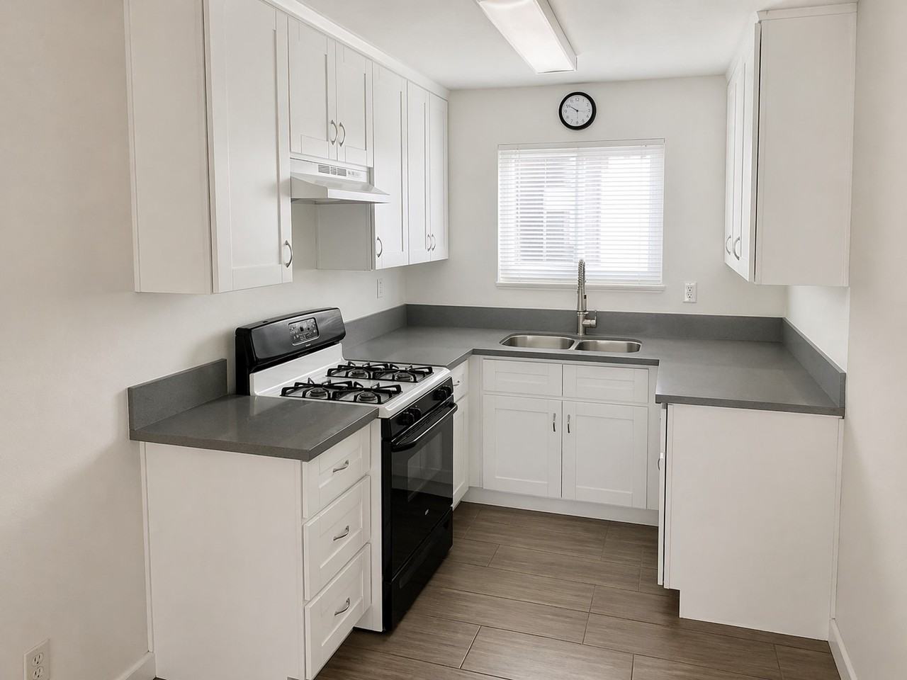 5534 Bonner Ave #7 - Photo 4 of 12