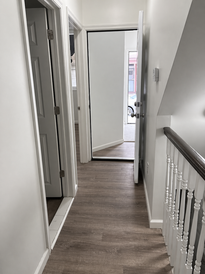 1417 Lenox Ave #1 - Photo 5 of 10