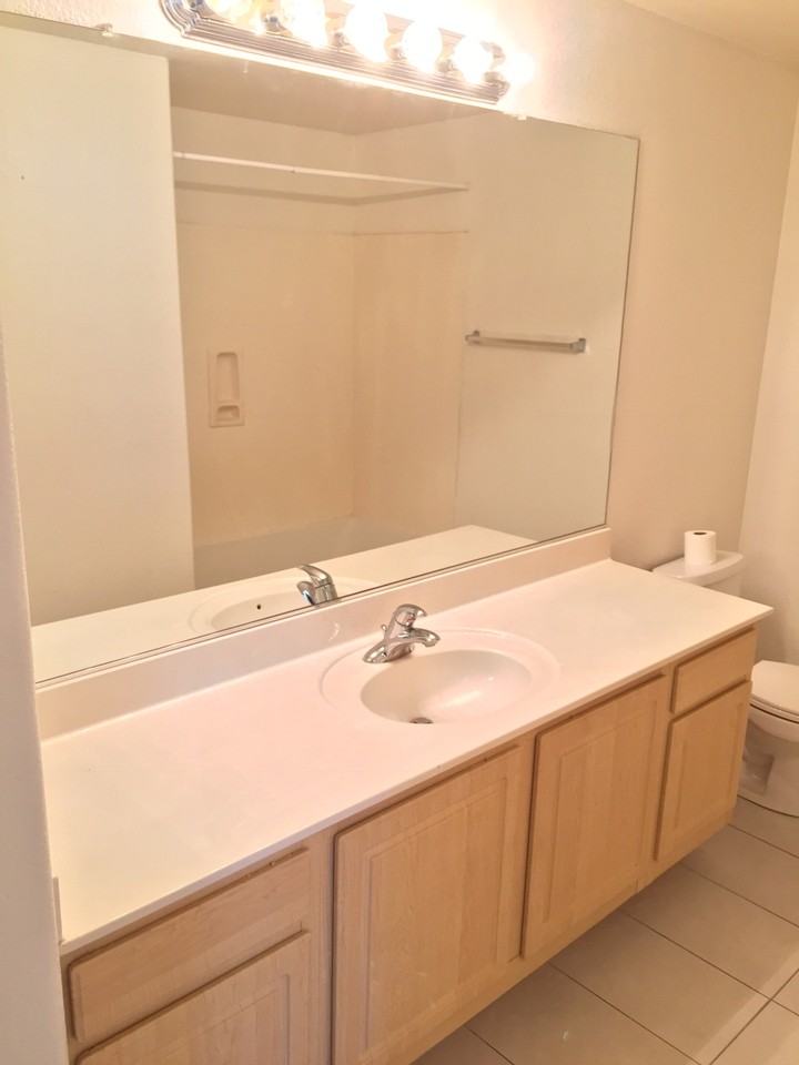 420 W 1st St #313 - Photo 7 of 9