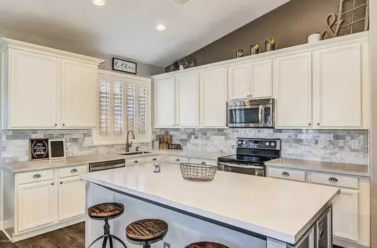 32810 N 40th Pl #NA - Photo 5 of 18