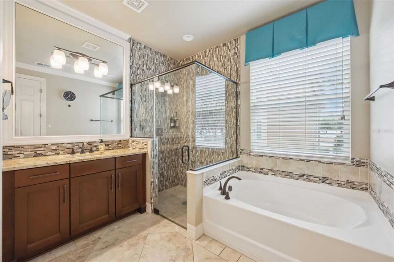 2683 Amati Dr #NA - Photo 3 of 18