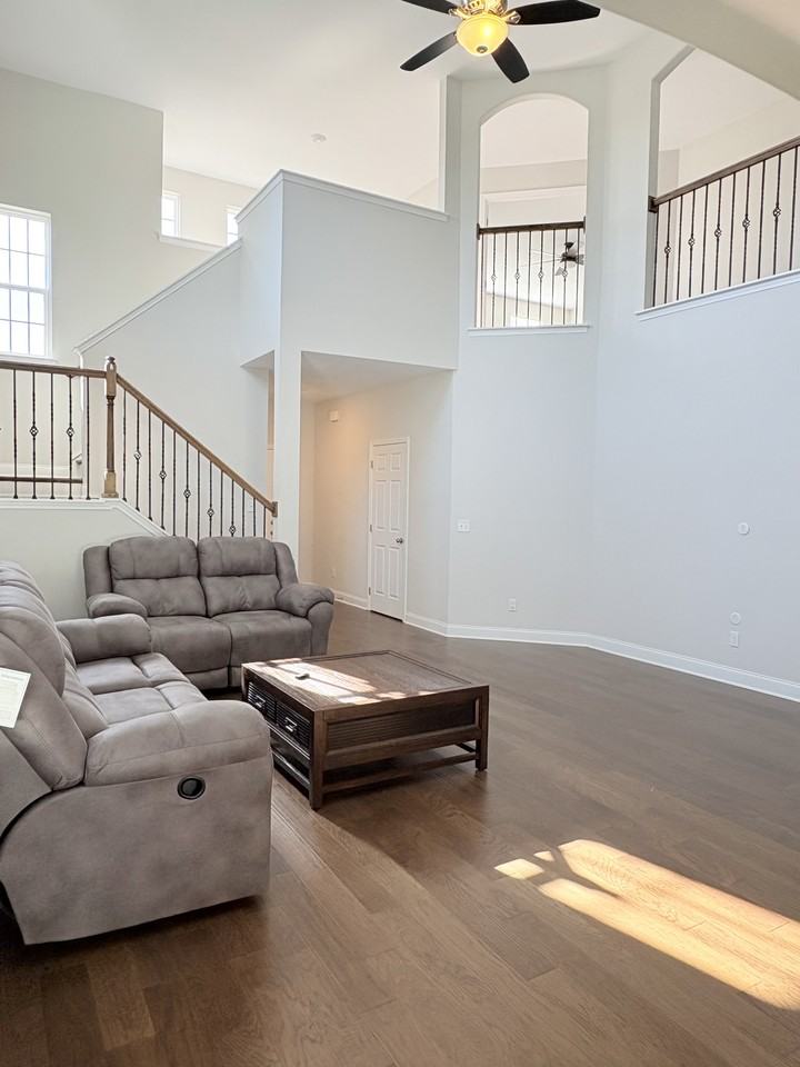 7113 Hilliard Cir #NA - Photo 7 of 34