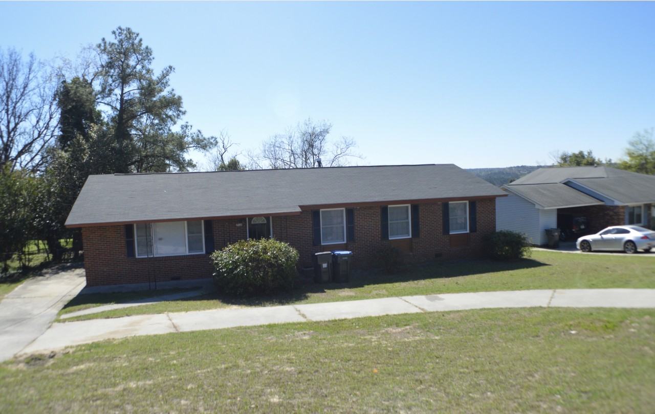 2140 Kelly St #NA - Photo 3 of 9