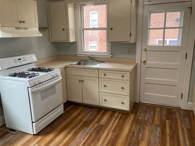 104 Ruby St #2 - Photo 3 of 11