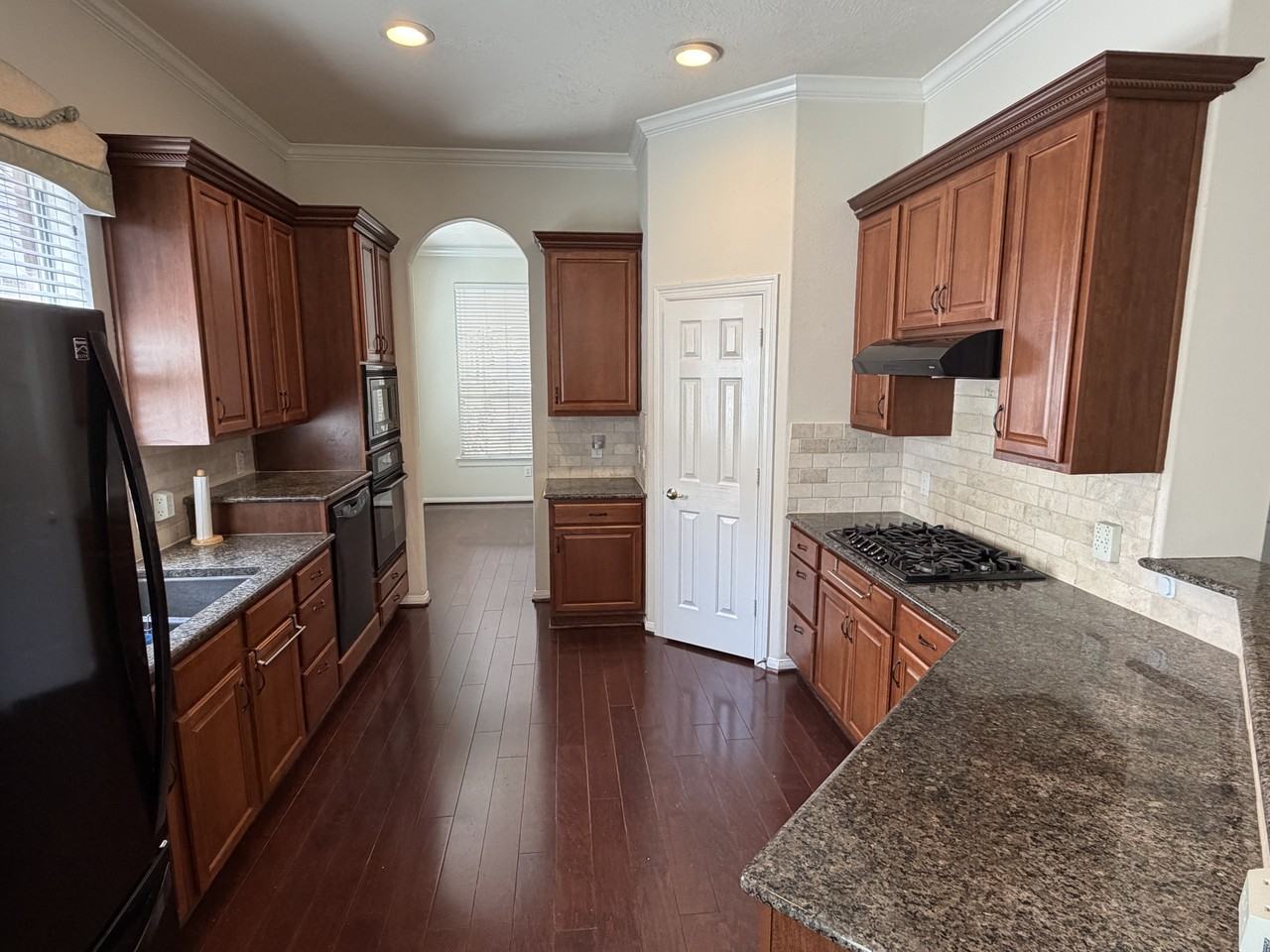 27 Yacht Hbr #NA - Photo 4 of 18