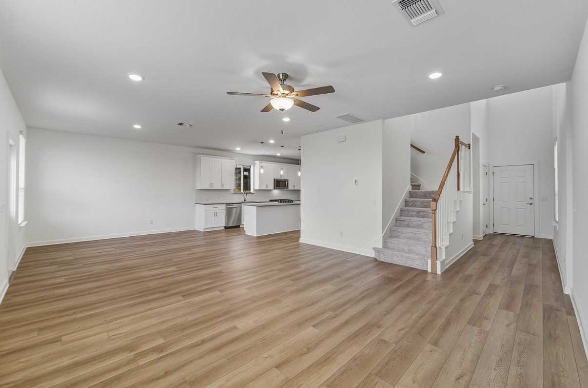 480 Tailwind Dr #NA - Photo 5 of 11