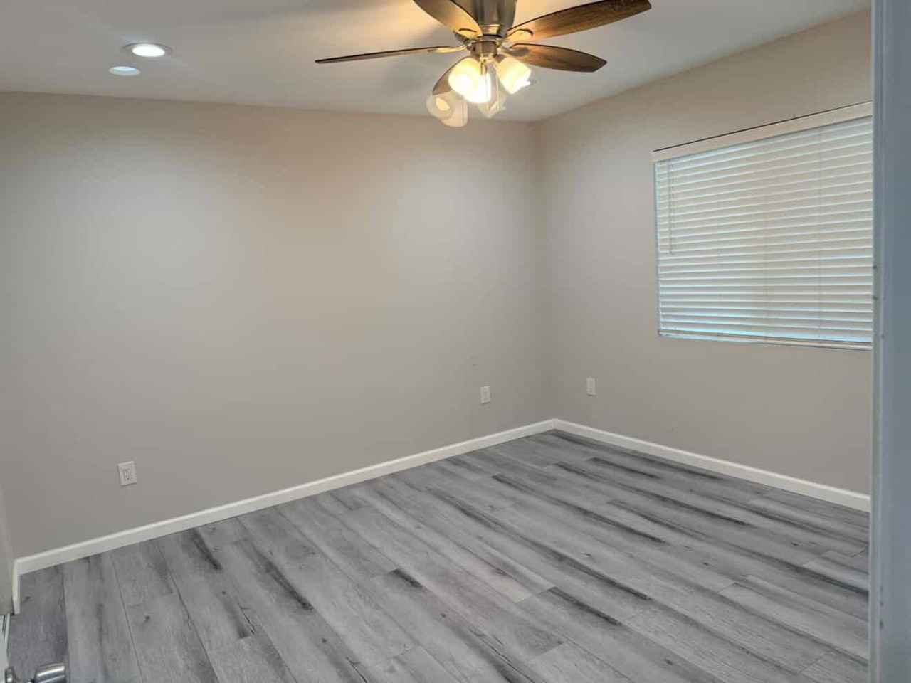 5011 Granada Ave #B - Photo 2 of 8