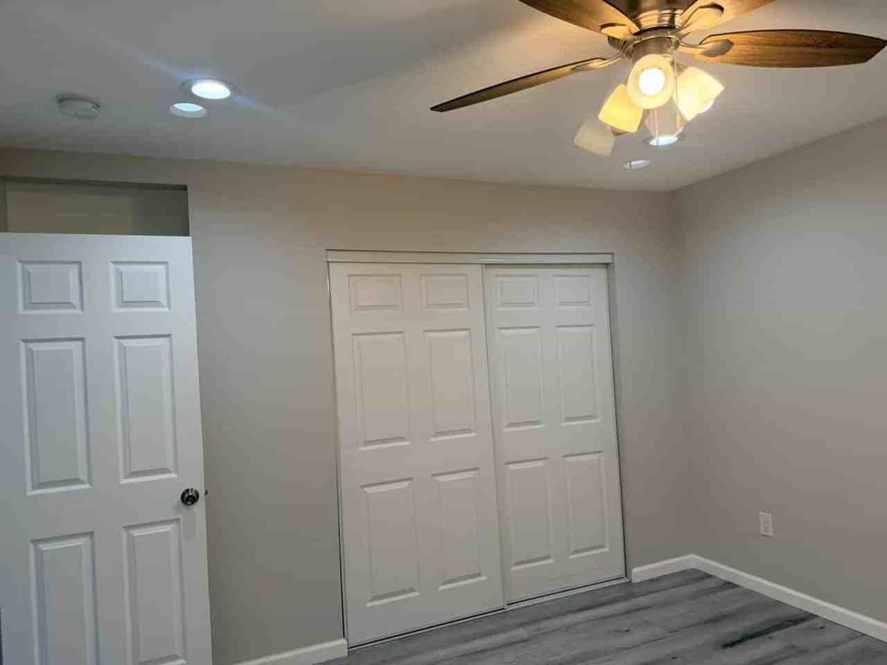 5011 Granada Ave #B - Photo 3 of 8