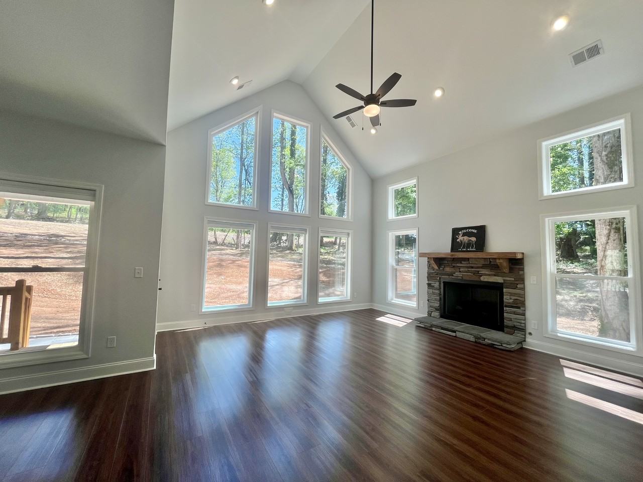 646 Greenville St #NA - Photo 2 of 13