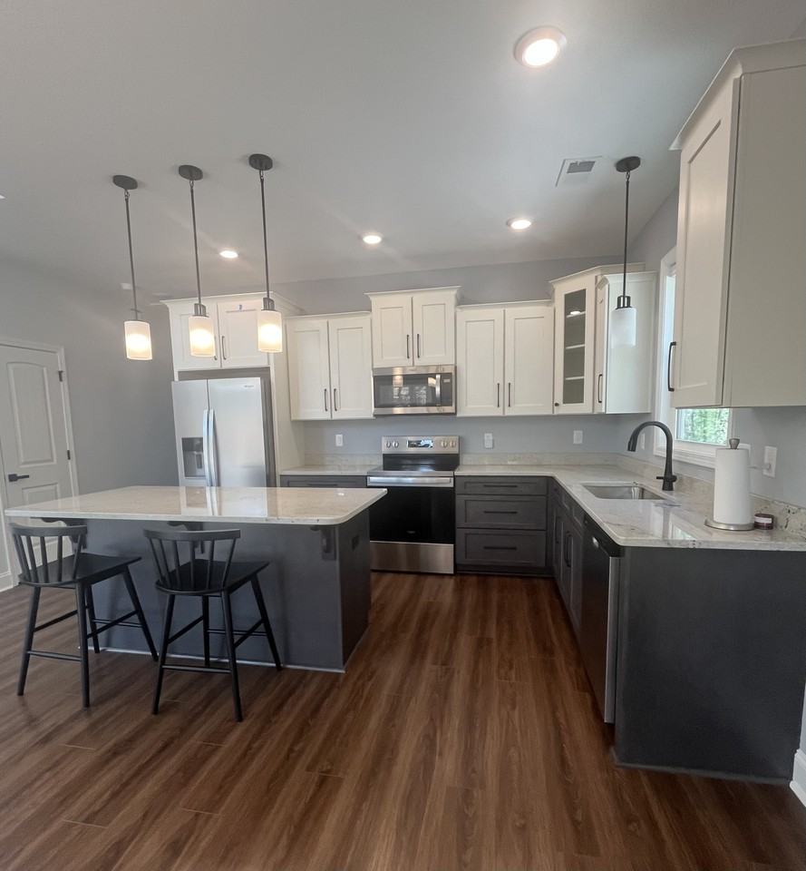 646 Greenville St #NA - Photo 4 of 13