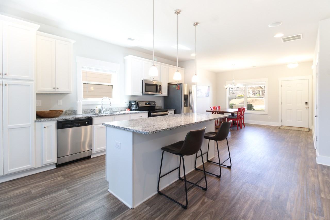 421 Park West Blvd #NA - Photo 4 of 30