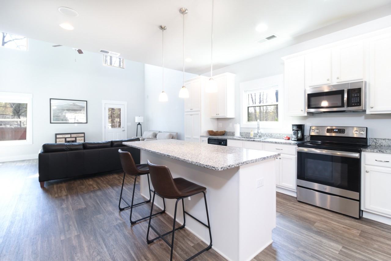 421 Park West Blvd #NA - Photo 5 of 30