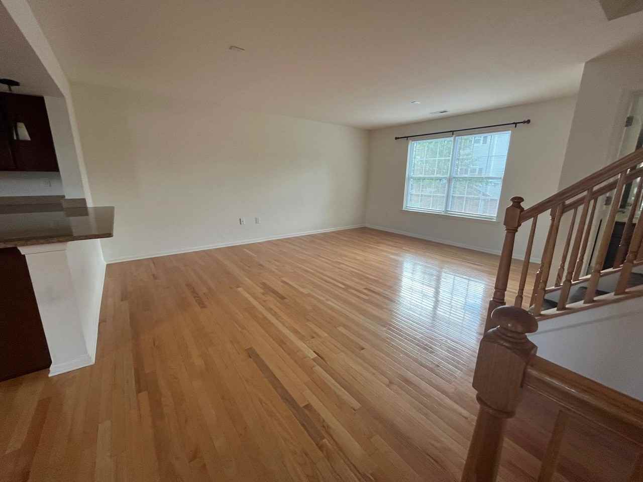 2 Keenan St - Photo 4 of 14